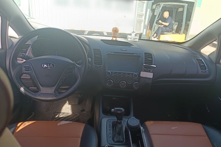 Used Kia K3S 2014 1.6L Automatic GLS Interior 1