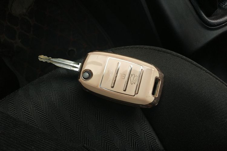 Used Kia K3S 2014 1.6L Manual GLS Interior 1