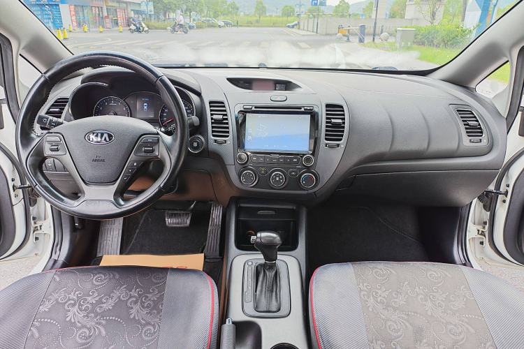 Used Kia K3S 2014 1.6L Automatic GLS Interior 2