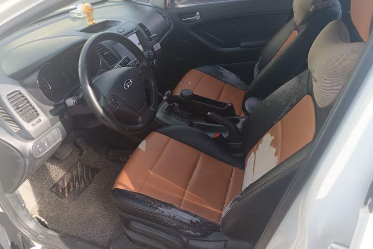 Used Kia K3S 2014 1.6L Automatic GLS Interior 2