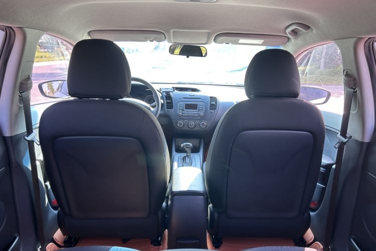 Used Kia K3S 2014 1.6L Automatic GL Interior 3