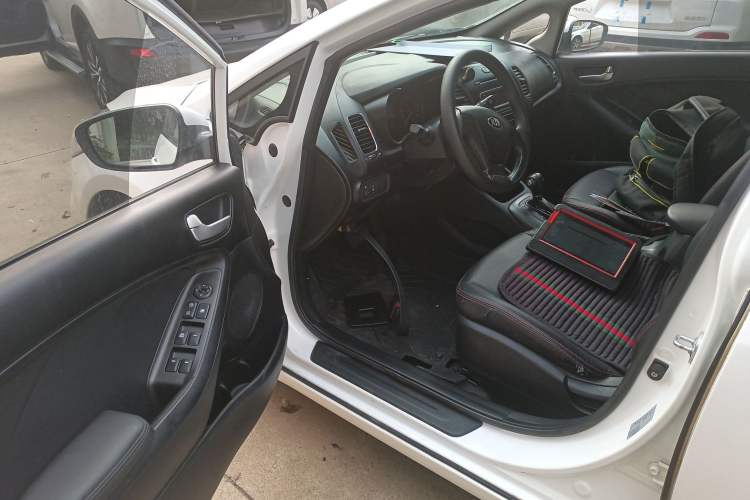 Used Kia K3S 2014 1.6L Automatic GL Interior 3