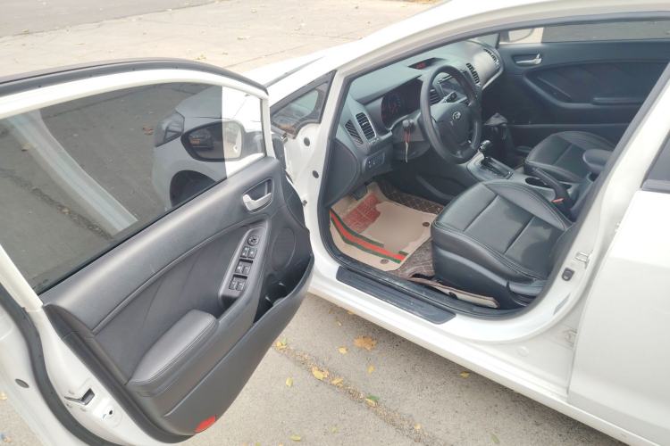 Used Kia K3S 2014 1.6L Automatic GL Interior 3