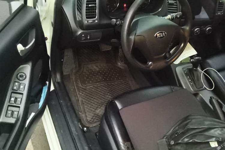 Used Kia K3S 2014 1.6L Automatic GL Interior 3