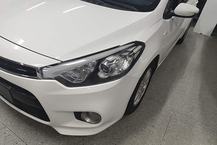 Used Kia K3S 2014 1.6L Automatic GL Left Front Headlight