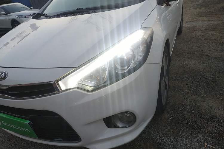 Used Kia K3S 2014 1.6L Automatic DLX Left Front Headlight