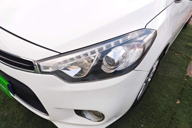 Used Kia K3S 2014 1.6L Automatic GLS Left Front Headlight