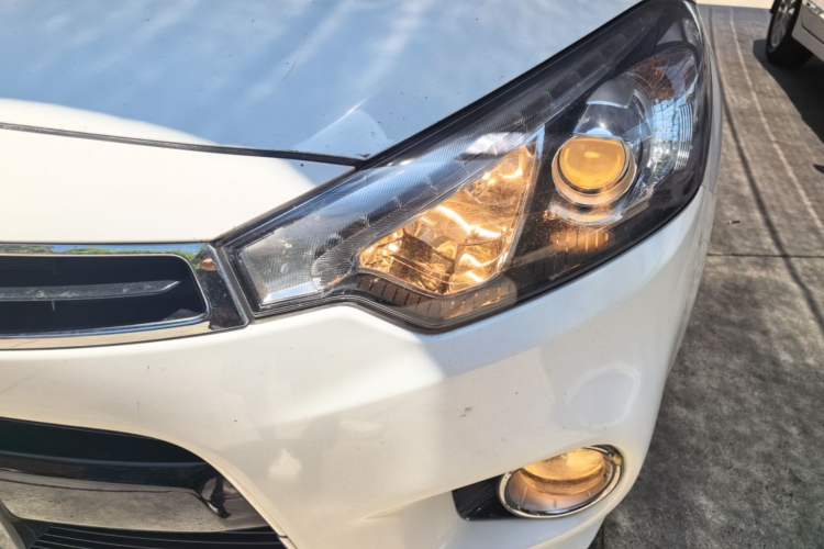 Used Kia K3S 2014 1.6L Manual GLS Left Front Headlight
