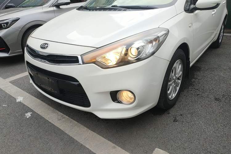 Used Kia K3S 2014 1.6L Automatic GL Left Front Headlight