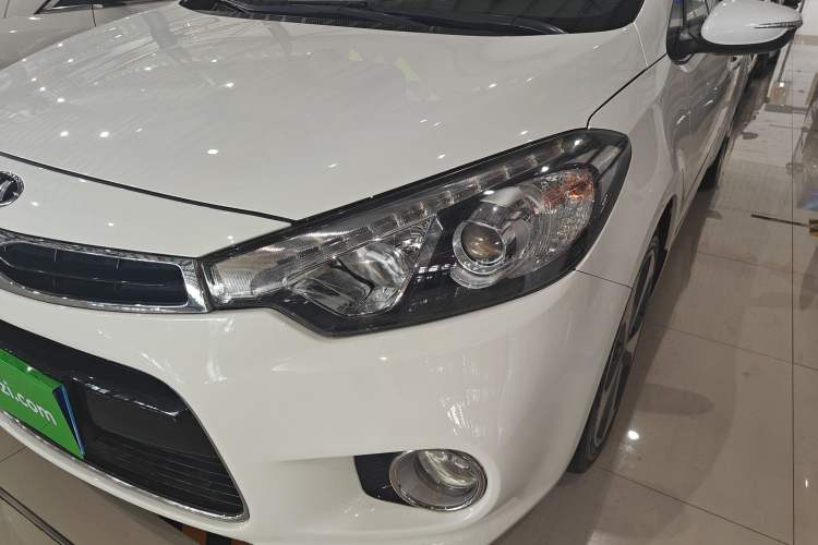 Used Kia K3S 2014 1.6L Automatic Premium Left Front Headlight