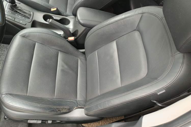 Used Kia K3S 2014 1.6L Automatic Premium Left Front Seat