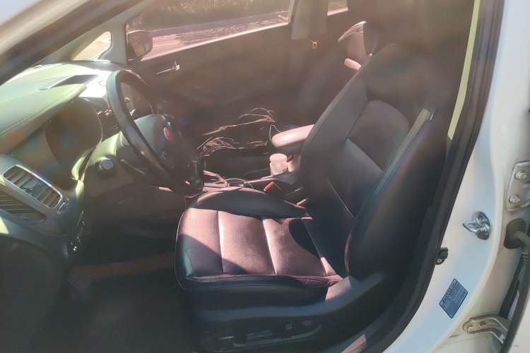 Used Kia K3S 2014 1.6L Automatic Premium Left Front Seat