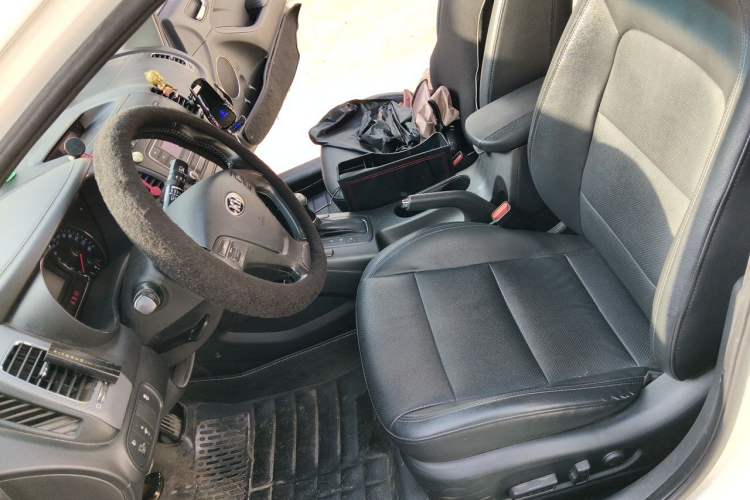 Used Kia K3S 2014 1.6L Automatic DLX Left Front Seat