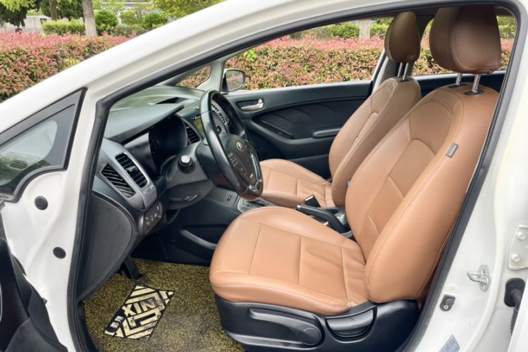 Used Kia K3S 2014 1.6L Automatic GLS Left Front Seat