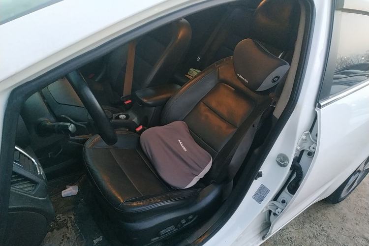 Used Kia K3S 2014 1.6L Automatic DLX Left Front Seat
