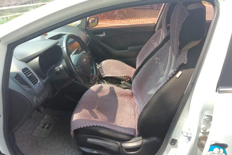 Used Kia K3S 2014 1.6L Automatic GLS Left Front Seat