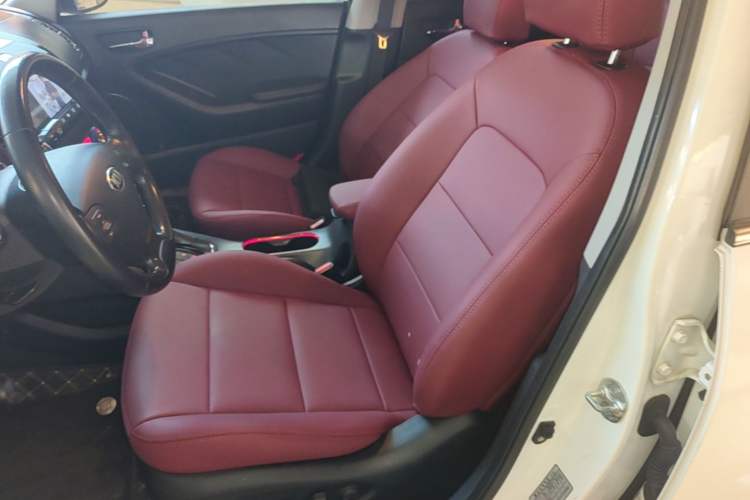 Used Kia K3S 2014 1.6L Automatic DLX Left Front Seat