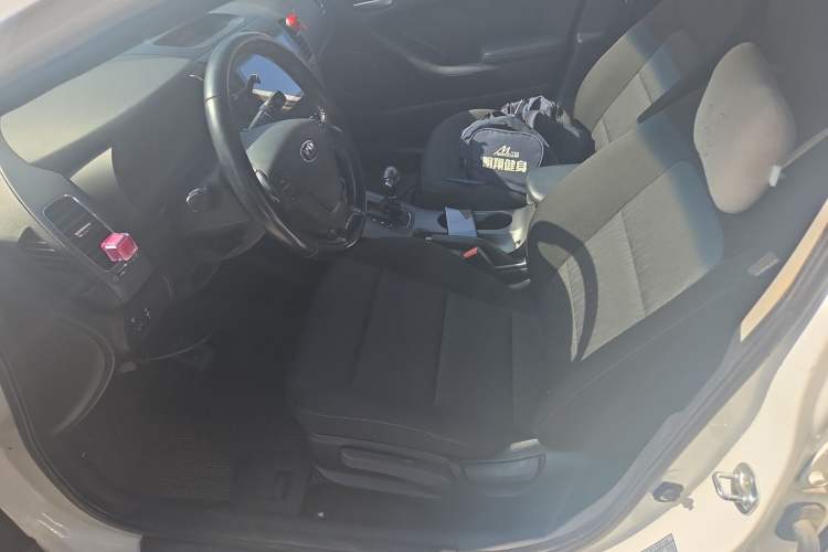 Used Kia K3S 2014 1.6L Automatic GLS Left Front Seat
