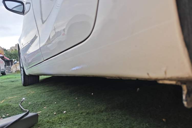 Used Kia K3S 2014 1.6L Automatic GLS Left Side Sill