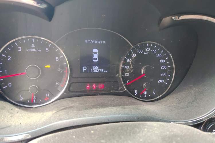 Used Kia K3S 2014 1.6L Automatic GLS Odometer Close Up
