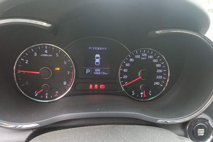 Used Kia K3S 2014 1.6L Automatic GLS Odometer Close Up