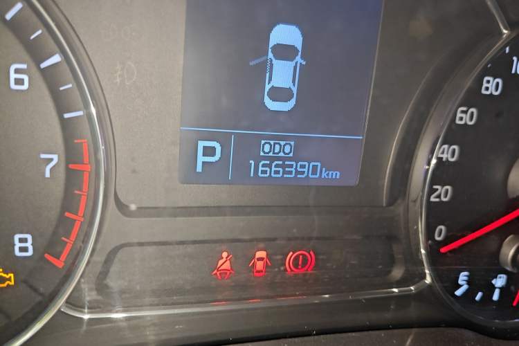 Used Kia K3S 2014 1.6L Automatic GL Odometer Close Up
