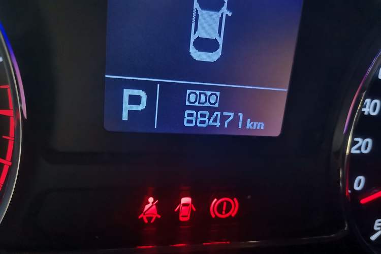 Used Kia K3S 2014 1.6L Automatic DLX Odometer Close Up