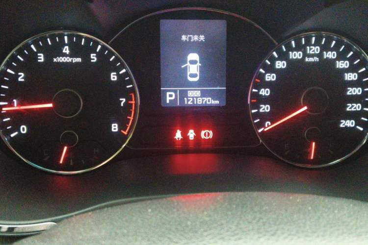 Used Kia K3S 2014 1.6L Automatic GL Odometer Close Up