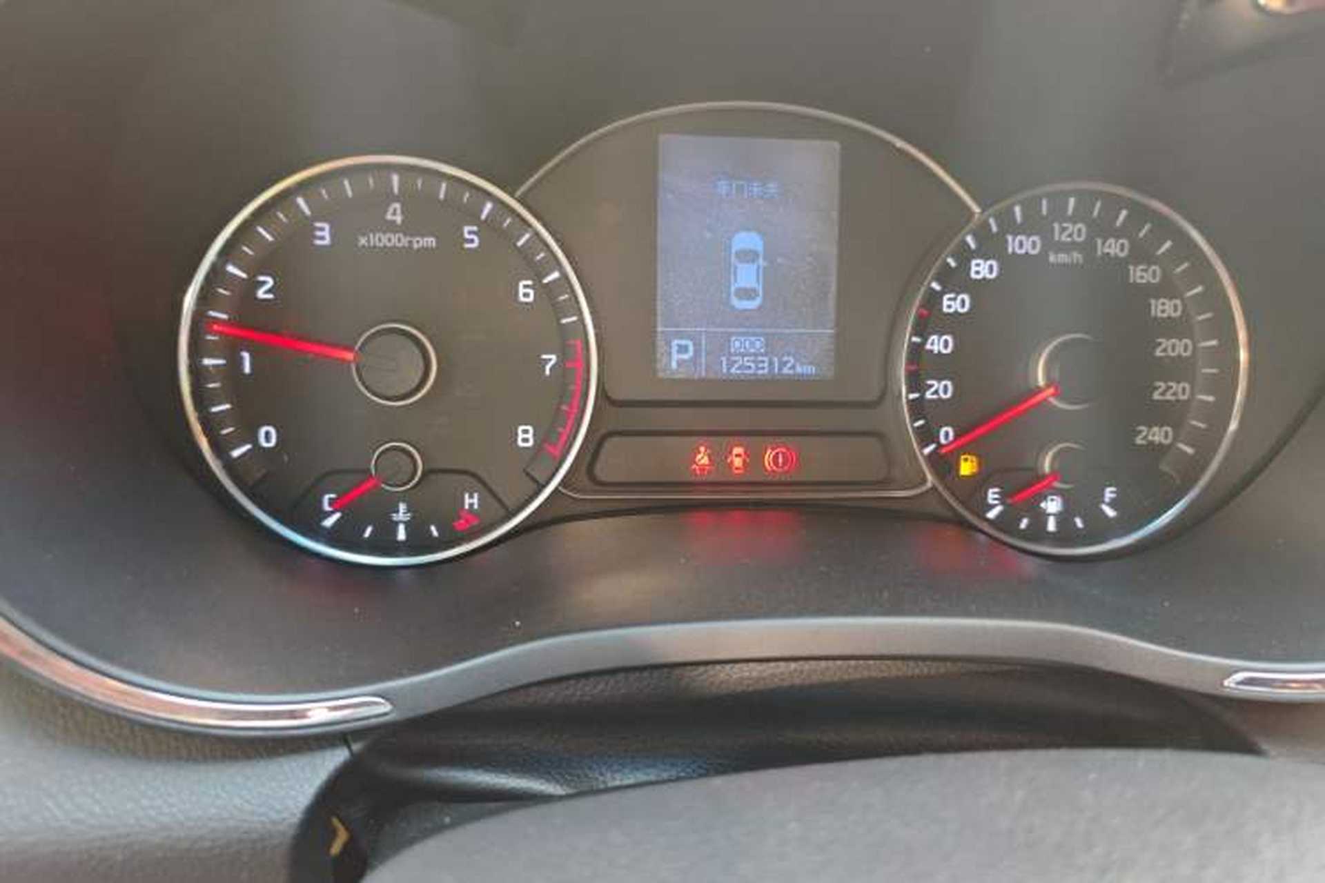 Used Kia K3S 2014 1.6L Automatic GLS Odometer Close Up