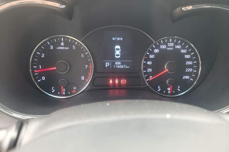 Used Kia K3S 2014 1.6L Automatic GL Odometer Close Up