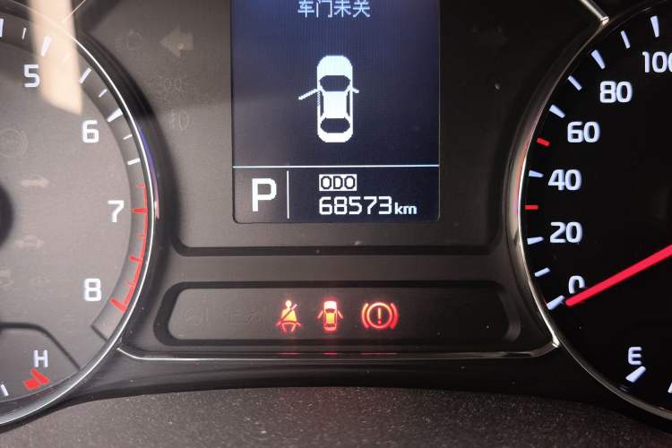 Used Kia K3S 2014 1.6L Automatic DLX Odometer Close Up
