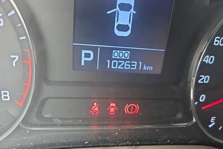 Used Kia K3S 2014 1.6L Automatic GLS Odometer Close Up