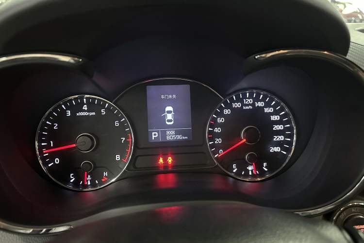 Used Kia K3S 2014 1.6L Automatic GLS Odometer Close Up