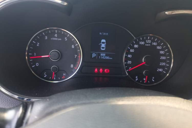 Used Kia K3S 2014 1.6L Automatic GL Odometer Close Up