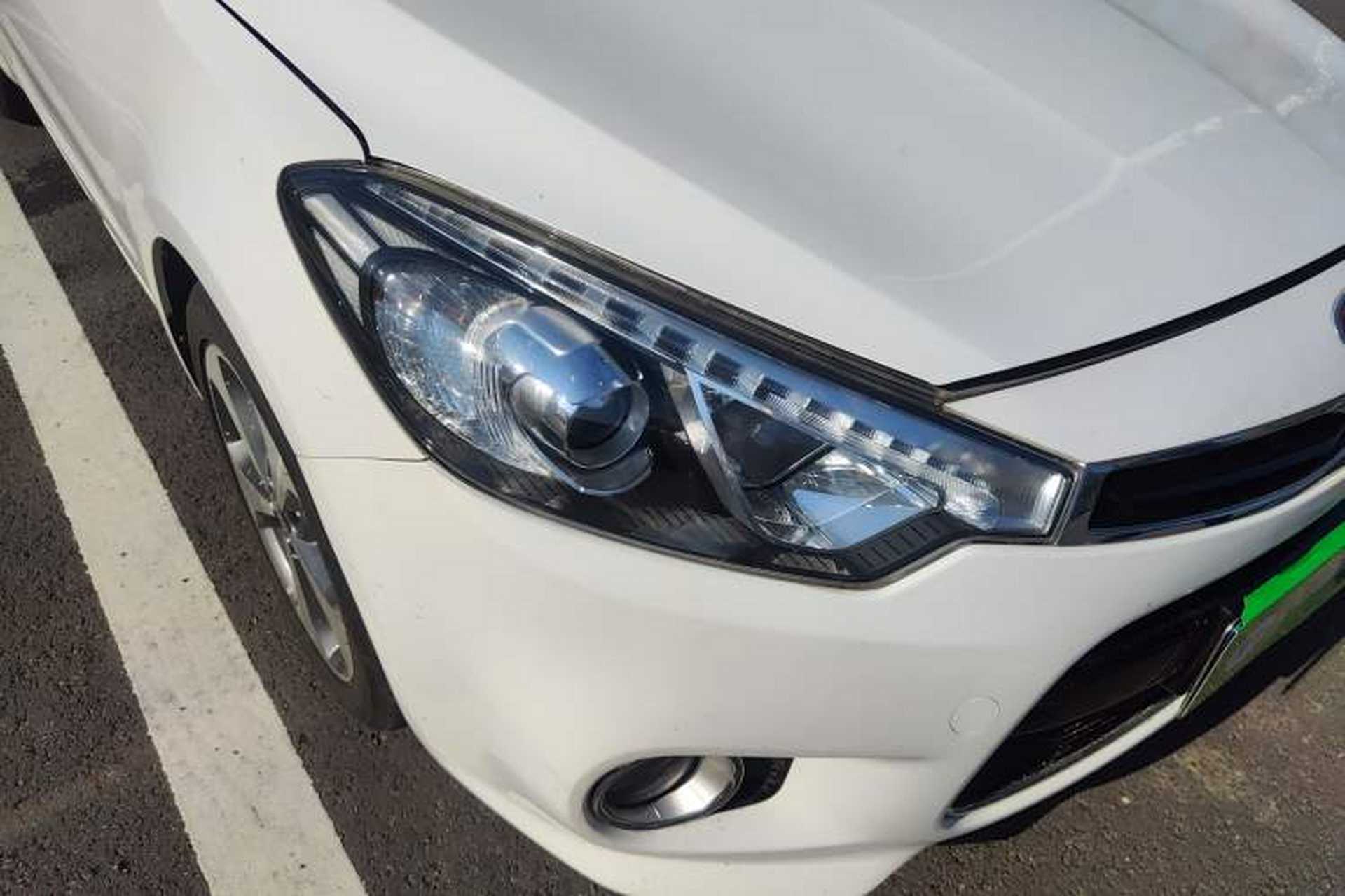 Used Kia K3S 2014 1.6L Automatic Premium Right Front Headlight