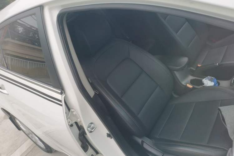 Used Kia K3S 2014 1.6L Automatic DLX Right Front Seat