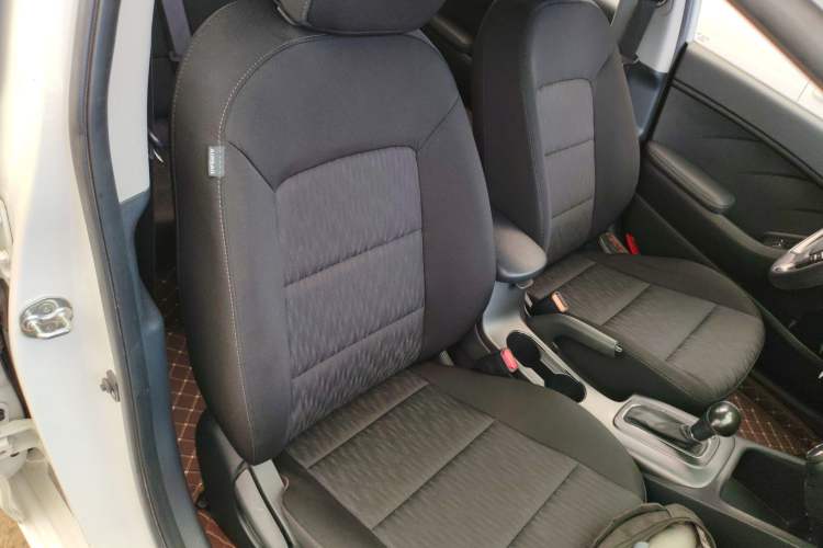 Used Kia K3S 2014 1.6L Automatic GL Right Front Seat