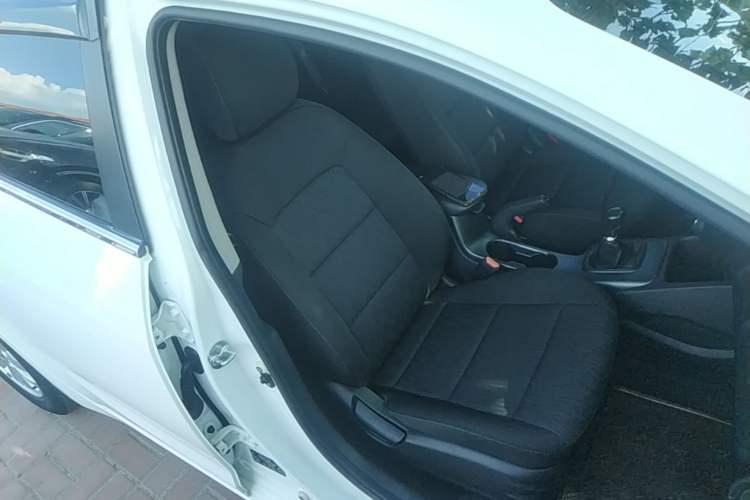Used Kia K3S 2014 1.6L Manual GL Right Front Seat