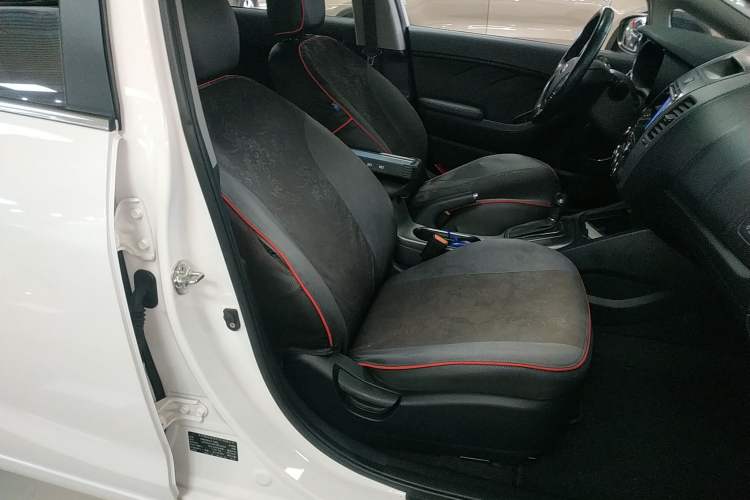 Used Kia K3S 2014 1.6L Automatic GLS Right Front Seat