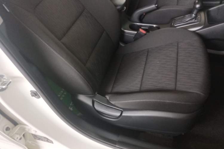 Used Kia K3S 2014 1.6L Automatic GL Right Front Seat