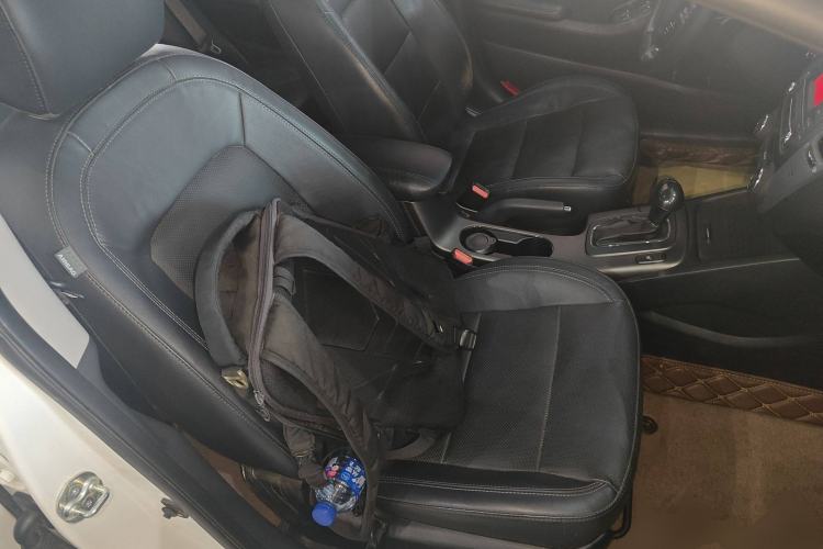 Used Kia K3S 2014 1.6L Automatic Premium Right Front Seat