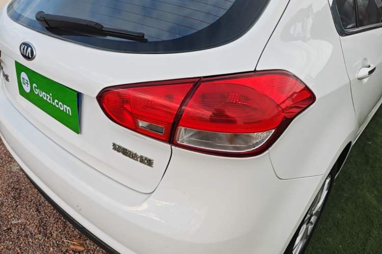 Used Kia K3S 2014 1.6L Automatic GLS Right Rear Taillight