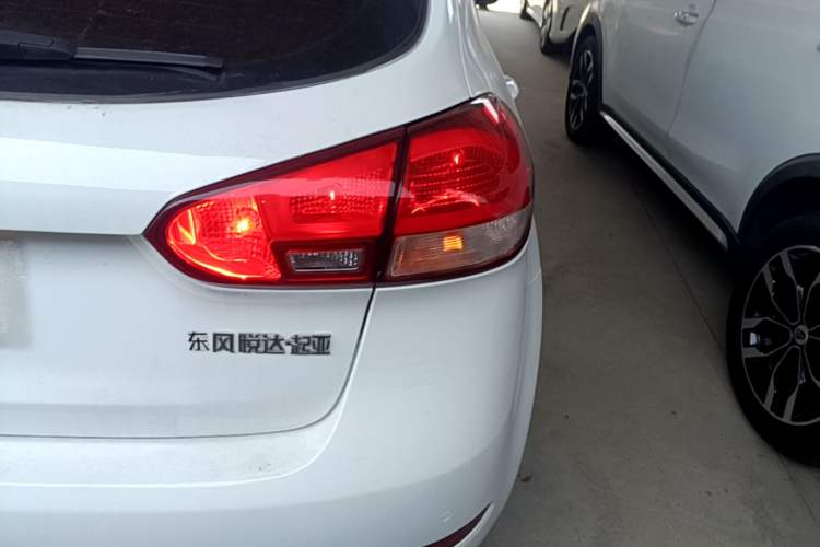 Used Kia K3S 2014 1.6L Automatic GL Right Rear Taillight