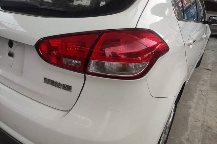 Used Kia K3S 2014 1.6L Automatic GLS Right Rear Taillight
