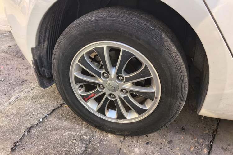 Used Kia K3S 2014 1.6L Manual GL Right Rear Wheel Hub