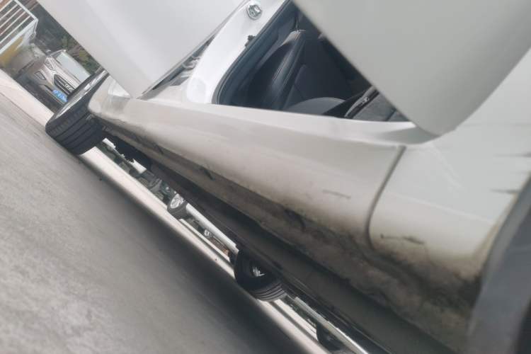 Used Kia K3S 2014 1.6L Automatic DLX Right Side Sill