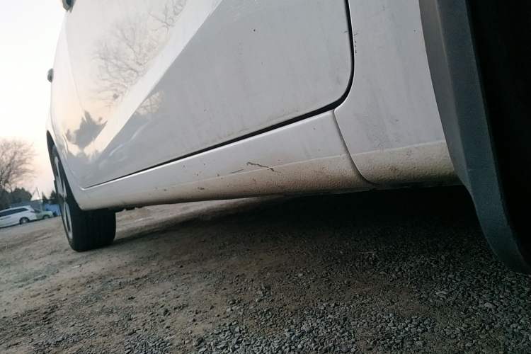 Used Kia K3S 2014 1.6L Automatic DLX Right Side Sill