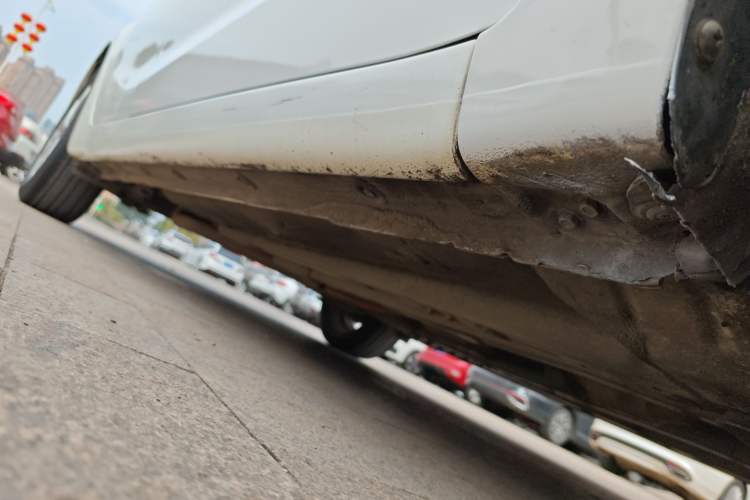 Used Kia K3S 2014 1.6L Manual GLS Right Side Sill