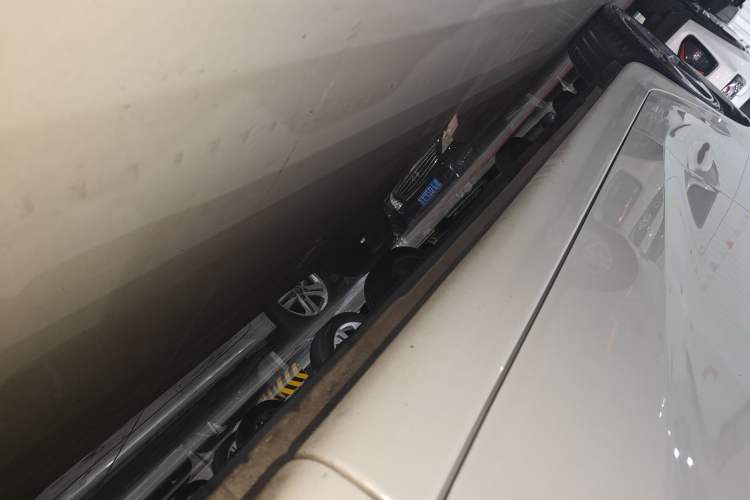 Used Kia K3S 2014 1.6L Automatic Premium Right Side Sill