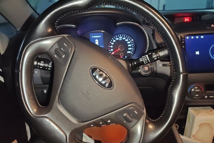 Used Kia K3S 2014 1.6L Automatic DLX Steering Wheel